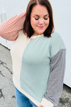 Load image into Gallery viewer, Feeling Casual Two-Tone Knit Color Block Top
