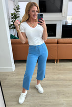 Load image into Gallery viewer, Lisa High Rise Control Top Wide Leg Crop Judy Blue Jeans in Sky Blue
