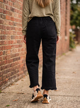 Load image into Gallery viewer, Darling Details Wide-Leg Jeans (multiple color options)
