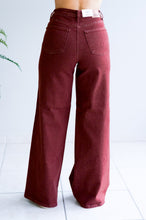 Load image into Gallery viewer, JUDY BLUE Retro Curve Wide Leg Jeans
