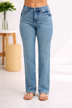 Load image into Gallery viewer, JUDY BLUE Contour Slim Straights
