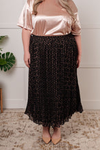 Load image into Gallery viewer, Just What You Wanted Floral Print Pleated Skirt
