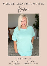 Load image into Gallery viewer, JUDY BLUE Pippa High Rise Button Fly Dad Jeans
