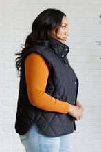 Load image into Gallery viewer, Weekend Ready Snap Button Quilted Puffer Vest in Black
