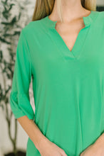 Load image into Gallery viewer, Lizzy Sunday Dress in Emerald
