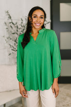 Load image into Gallery viewer, Lizzy Top in Kelly Green
