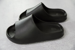 Everyday Sandals in Black