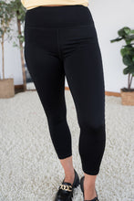 Load image into Gallery viewer, Side Stitches Leggings

