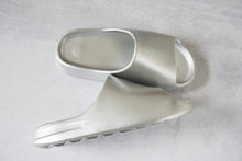 Load image into Gallery viewer, Everyday Sandals in Silver
