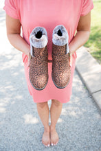 Load image into Gallery viewer, Chilly Leopard Ankle Boots
