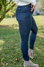 Load image into Gallery viewer, A Rainy Night Judy Blue Tummy Control Jeans
