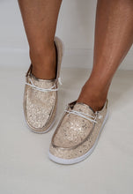Load image into Gallery viewer, My Beige Glitter Kayaks by Corkys

