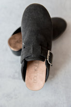 Load image into Gallery viewer, Banks Slides in Black Suede
