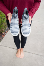 Load image into Gallery viewer, Bess Sneakers in Gray Camo
