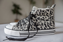 Load image into Gallery viewer, Got the Look Sneakers in Leopard
