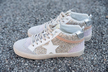 Load image into Gallery viewer, Daisy Sneakers in Grey
