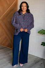 Load image into Gallery viewer, Magic Wide Leg Pants in Navy
