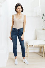 Load image into Gallery viewer, JUDY BLUE Mid-Rise Relaxed Fit Mineral Wash Jeans

