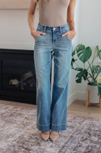 Load image into Gallery viewer, Mindy Mid Rise Wide Leg Jeans
