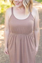 Load image into Gallery viewer, Reagan Ribbed Midi Dress - Mocha
