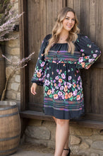 Load image into Gallery viewer, Napa Charm - Dress
