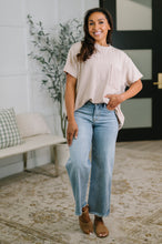 Load image into Gallery viewer, Not That complicated Textured Boxy Tee in Ash Mocha
