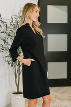 Load image into Gallery viewer, Portfolio Quarter Sleeve Dress in Black
