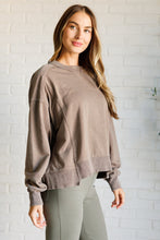 Load image into Gallery viewer, Quick Fix Mineral Wash Crew Neck Pullover in Mocha
