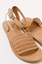 Load image into Gallery viewer, Sibley Sandal in Camel
