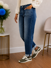 Load image into Gallery viewer, JUDY BLUE Simply Yours Boyfriend Jeans
