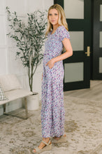 Load image into Gallery viewer, Sugar Talking Tiered Dress in Floral Print
