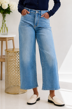 Load image into Gallery viewer, JUDY BLUE The Seabreeze High Rise Wide Leg Jeans
