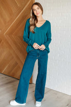 Load image into Gallery viewer, V-Neck Front Seam Sweater in Heather Ocean Teal
