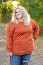 Load image into Gallery viewer, Vintage Wash Pullover - Rust
