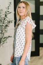 Load image into Gallery viewer, Willow Breeze Short Sleeve Blouse
