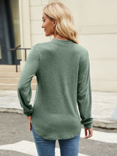 Load image into Gallery viewer, Round Neck Long Sleeve Top (multiple color options)
