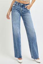 Load image into Gallery viewer, RISEN High Rise Straight Leg Jeans with Pockets
