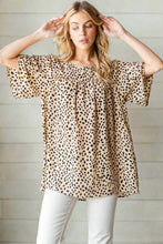 Load image into Gallery viewer, Animal Print Flutter Sleeve Blouse
