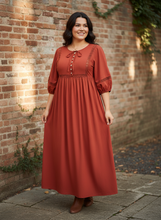 Load image into Gallery viewer, English Garden Bow Detail Maxi
