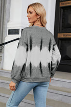 Load image into Gallery viewer, Gradient Round Neck Long Sleeve Sweatshirt (multiple color options)
