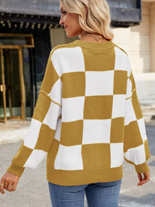 Checkered Round Neck Long Sleeve Sweater (multiple color options)