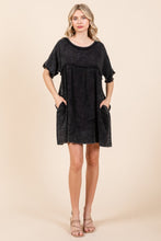 Load image into Gallery viewer, Short Sleeve Babydoll Texture Dress with Pockets
