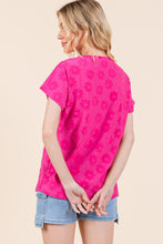 Load image into Gallery viewer, Textured Floral Pattern Short Sleeve T-Shirt in Fuchsia
