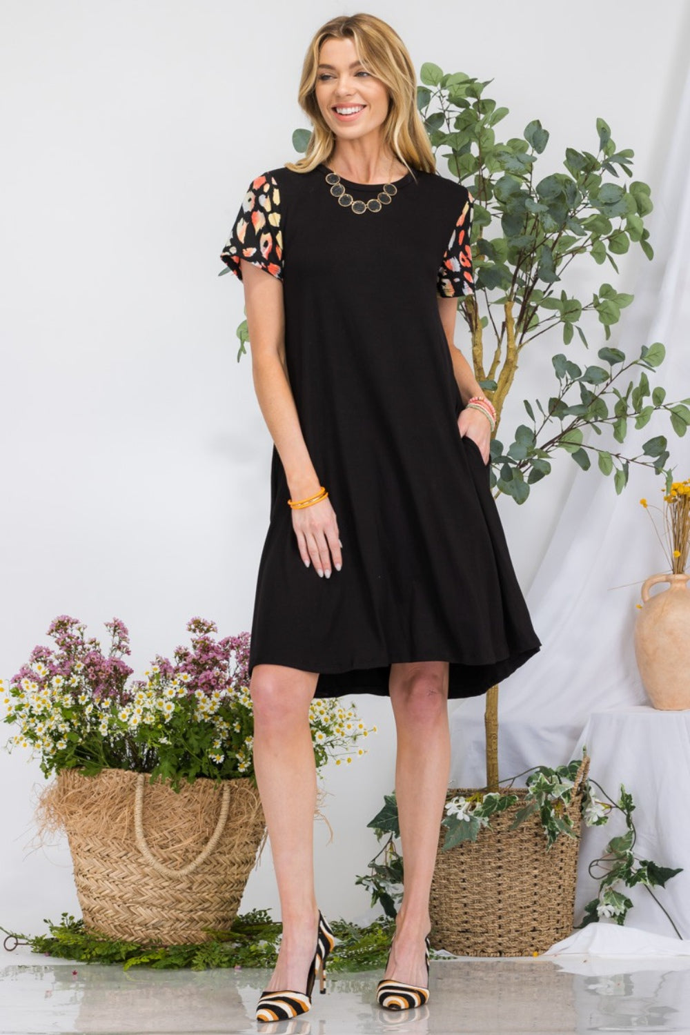 Leopard Short Sleeve Dress with Pockets (2 color options)