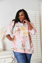 Load image into Gallery viewer, Floral Round Neck Three-Quarter Sleeve Top
