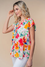 Load image into Gallery viewer, Short Sleeve Floral Woven Top
