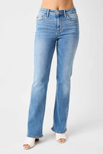 Load image into Gallery viewer, Judy Blue  High Waist Straight Jeans

