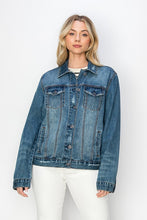 Load image into Gallery viewer, RISEN Distressed Button Up Jacket
