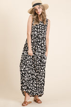 Load image into Gallery viewer, Leopard Maxi Dress with Pockets
