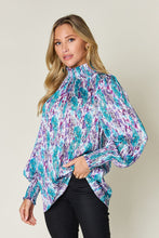 Load image into Gallery viewer, Printed Smocked Long Sleeve Blouse
